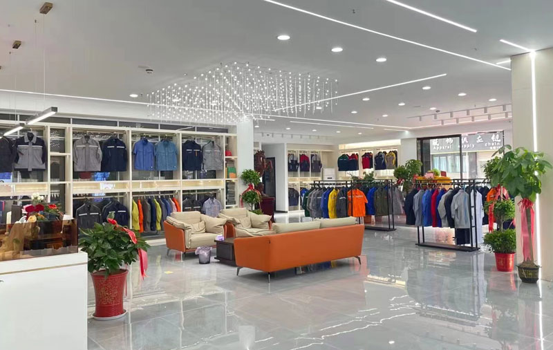 晨興工作服展廳.jpg